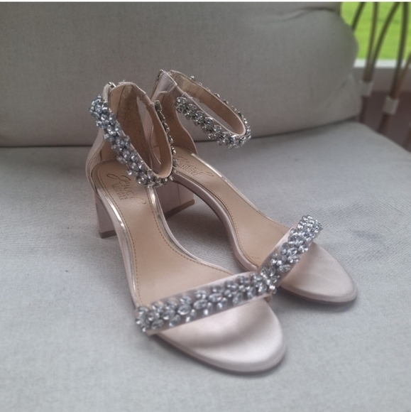 Jewel BADGLEY MISCKA Elegant Crystal Embellished Block Heel Sandals - Picture 4 of 7